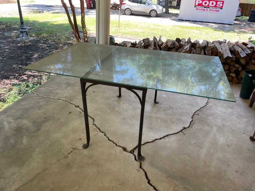 Metal table with HEAVY Glass top