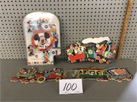 MICKEY MOUSE GAME / DISNEY PLAQUES