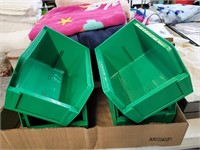 Storage containers