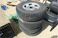 4 6 hole wheels with 235/75-15 tires