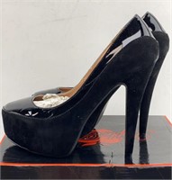 Ladies Shoes size 6