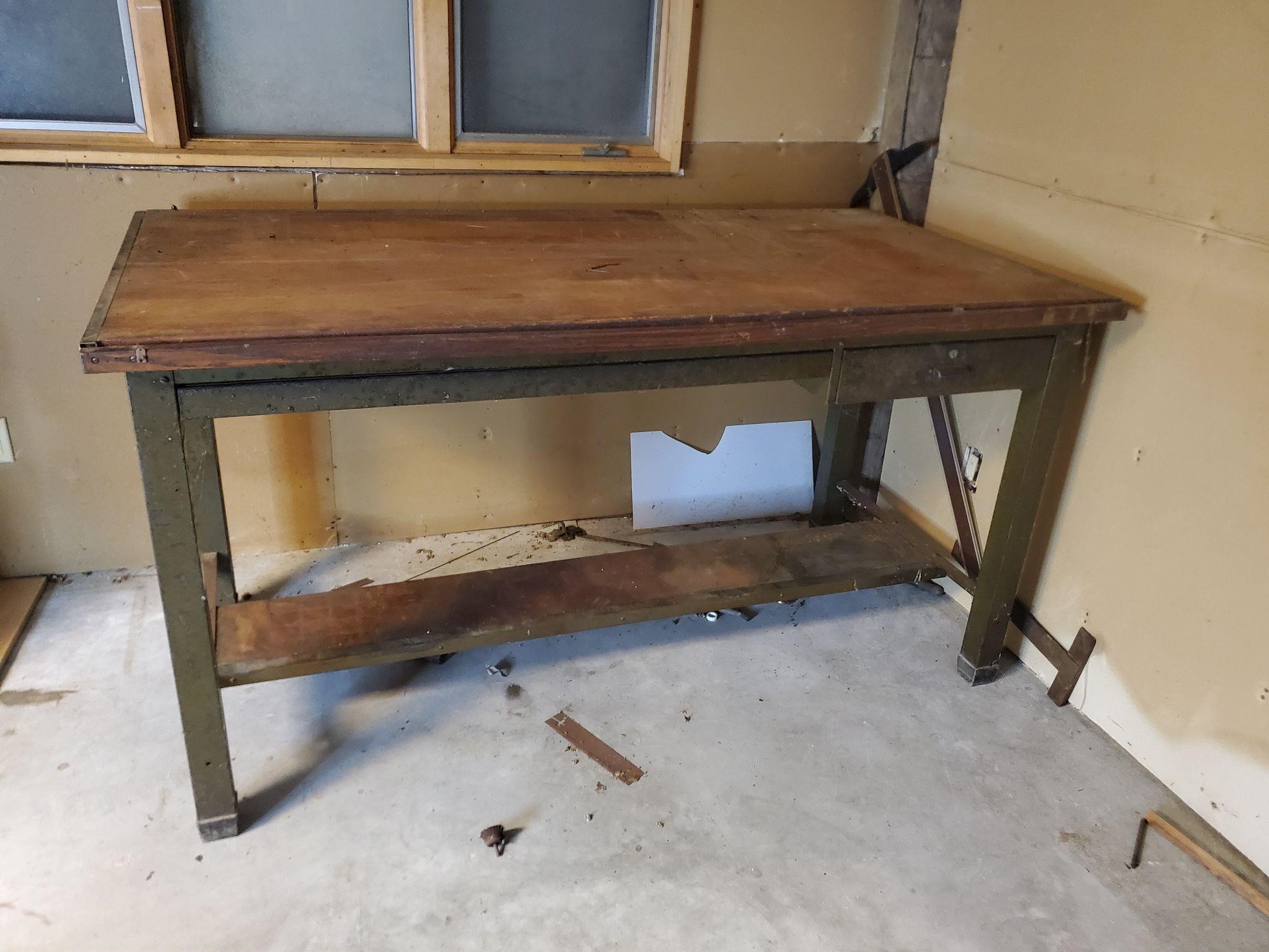 Work table work bench