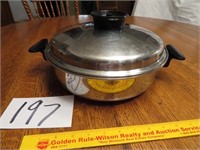 Chef ware Cooker w/Lid (may not fit properly)