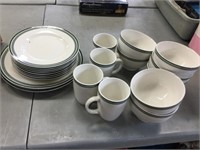 SET  OF DISHES