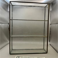 Glass & Brass hanging display cabinet (TR)