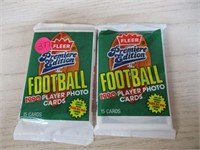 2 NEW 1990 Fleer Football Cards Packets