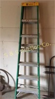 7'  Davidson fiberglass step ladder