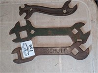 Cockshot vintage wrenches