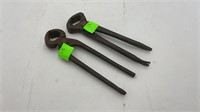 (2) HORSE HOOF NIPPERS