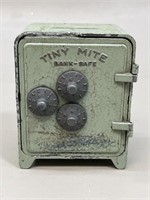 Bull’s-Eye Tiny Mite Bank-Safe VTG