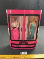 Barbie Case w/ Dolls