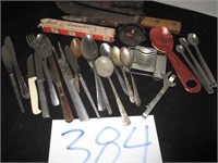 OLD FLATWARE AND KNIFE LOT