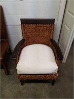 Wicker wood chair. 27x29x36