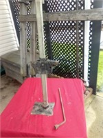 Old Bumper jack