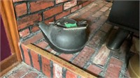 Cast-iron tea pot