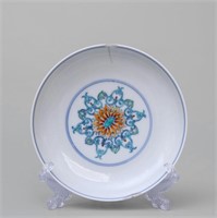 Doucai Flower Plate