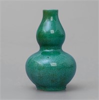 Green Glaze Double-Gourd Bottle Vase