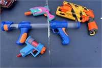 Nerf gun lot (4)
