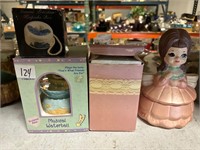 Box lot- Misc decor, powder box