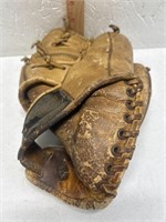 Vintage Roberto Clemente mitt