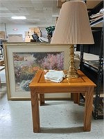 End Table, Lamp, Picture, Linens