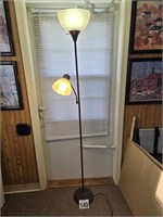FLOOR LAMP-PLASTIC SHADES 72H