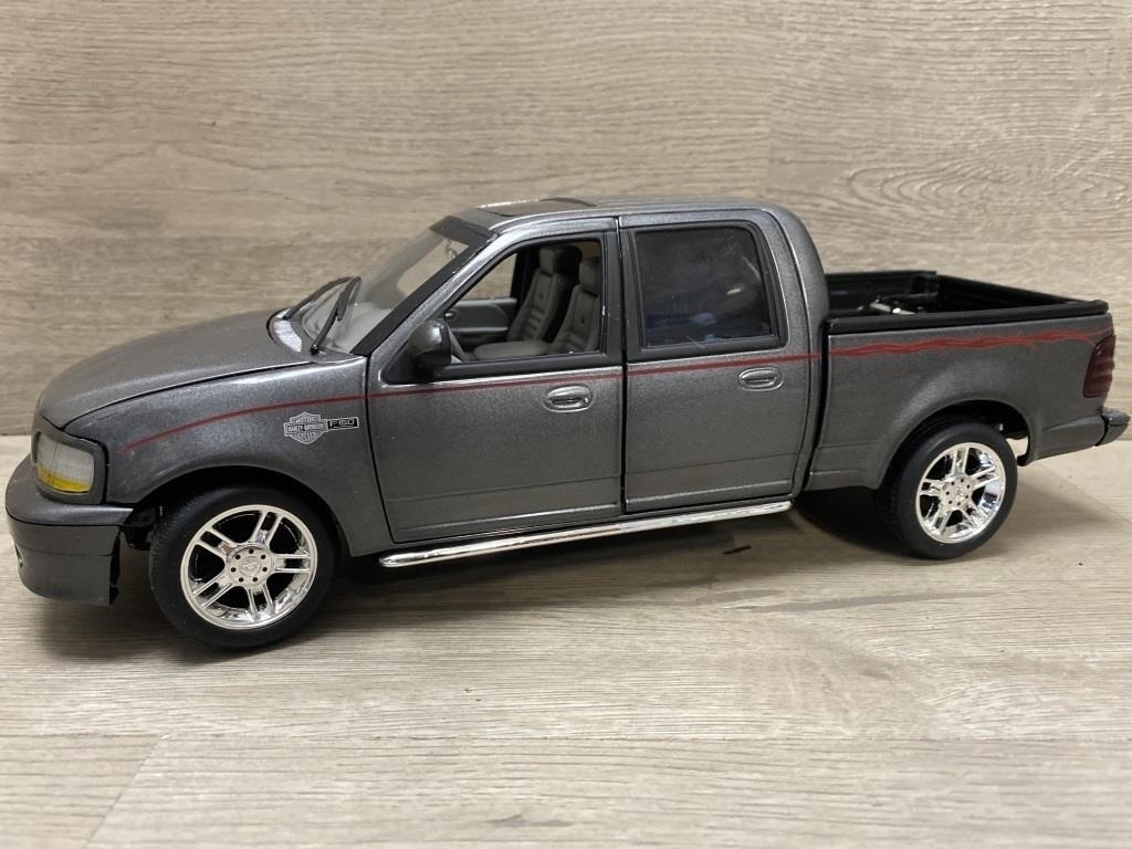 Ertl Diecast Ford F150 Harley Davidson Edition