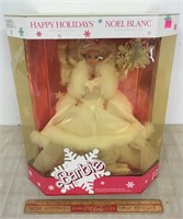 COLLECTIBLE HOLIDAY BARBIE 1989