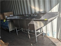 Stainless Steel 3 Part Sink 9' X28" X 38"
