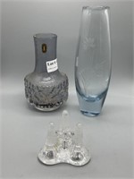 Three pcs art glass including floral Vase, Whitefr