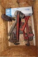 14X20 WOOD BOX PIPE WRENCHES-MISC