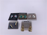 5 Pairs of ladies earrings               (700)