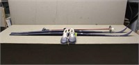 Karhu Cross Country Skis With Shoes & Poles