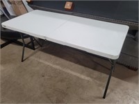 Lifetime - 4' Ft Foldable Table