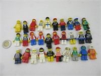 Plusieurs personnages Lego