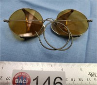 ANTIQUE YELLOW TINTED DRIVING GLASSES