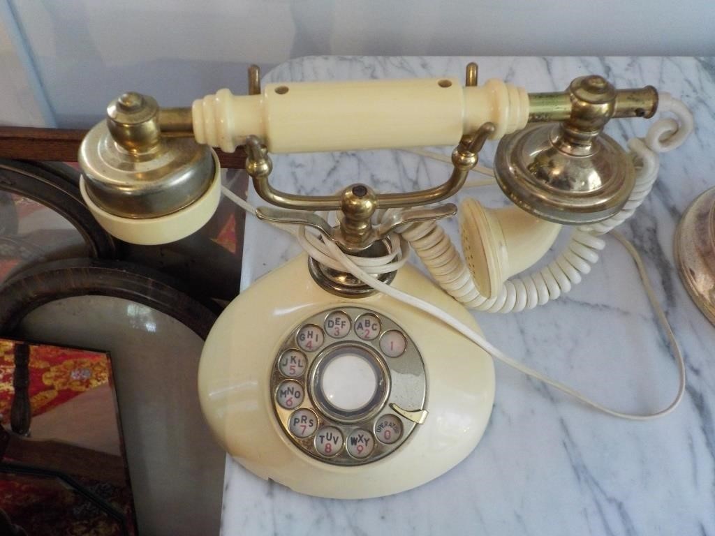 Rotary telephone