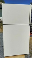 LOCATED OFFSITE Kenmore Coldspot Fridge