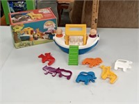vtg Tupperware Tupper Toys Noahs Ark set