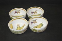 4 Royal Worchester Fine Porcelain Evesham Bowls