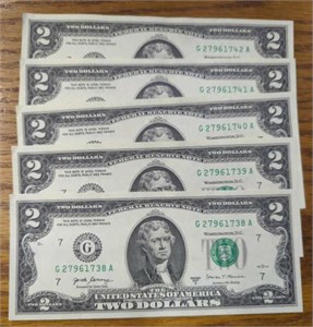 $10 Consecutive serial number. Uncirculated $2