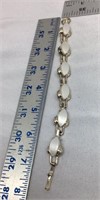 D2) VINTAGE WHITE STONED GOLDTONED BRACELET