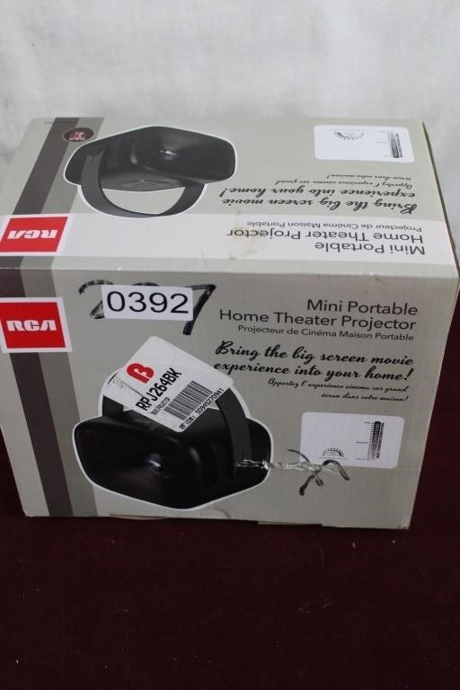 RCA Mini Home Projector / New