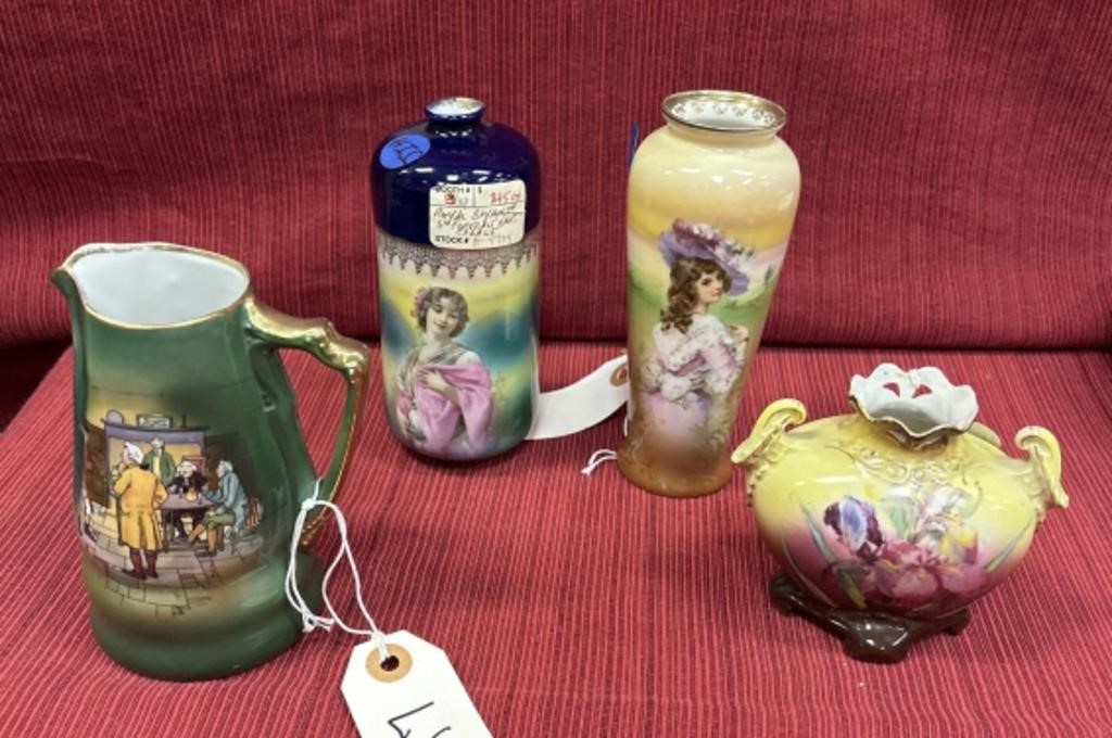 4 Royal Bayreuth porcelain, 3 vase various size,