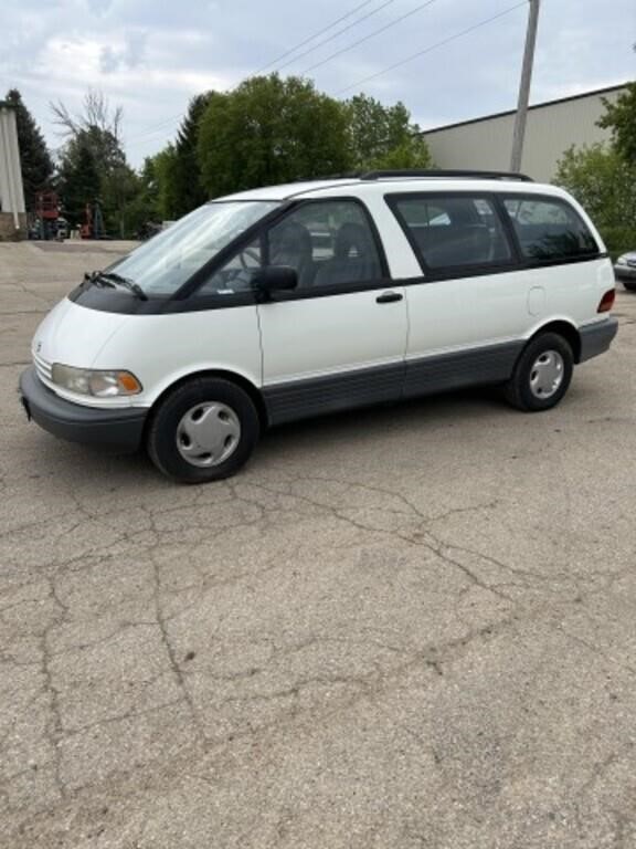Toyota Previa minivan, has been sitting for