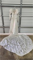Beautiful Demetrios Wedding Dress, there is no