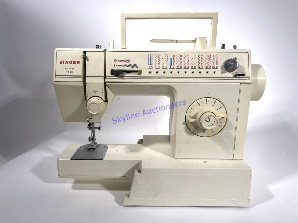 Vintage Singer Merritt 4538 C Sewing Machine