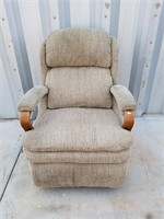 Comfortable Sitting Arm Chair (AS-IS)