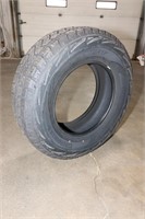 Single Delmax Tire 265/70R17    New