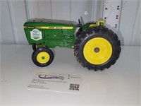 John Deere 2640 tractor
